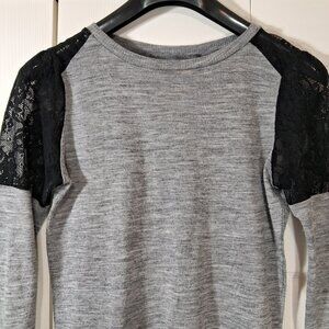 Zara Trafaluc sweater in pale gray cotton and black lace